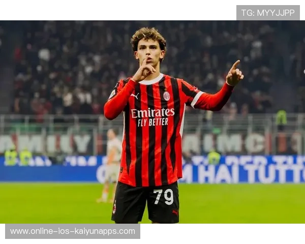 AC米兰前场推进顺畅，特奥传中稍稍偏离